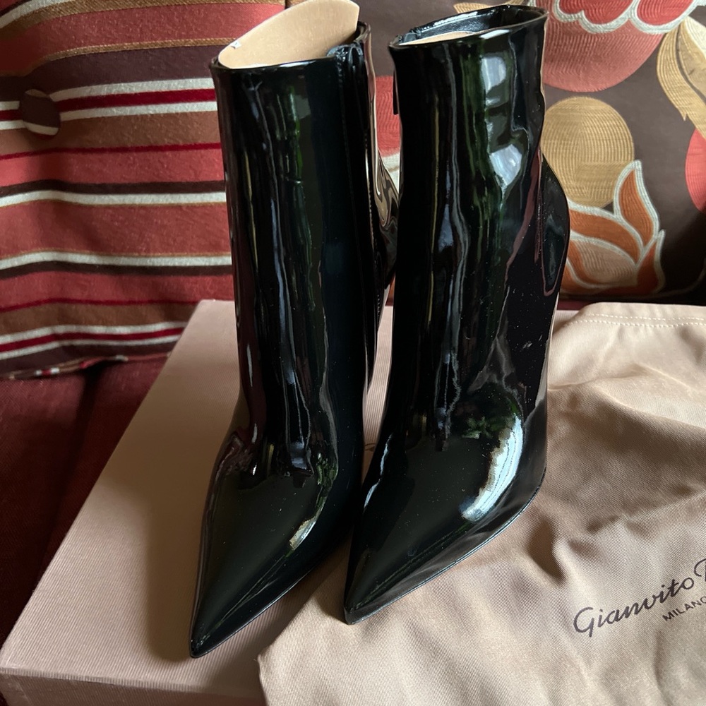 Gianvito Rossi Glossy Black Heeled Boots